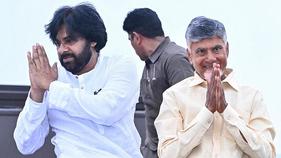 <div class="paragraphs"><p>Chief minster N Chandrababu Naidu (R) and Deputy Chief minister, Pawan Kalyan (L).</p></div>