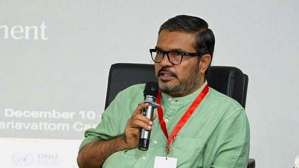 Kerala Assembly Passes Resolution Against VB-G RAM G Scheme Amid Opposition Protest