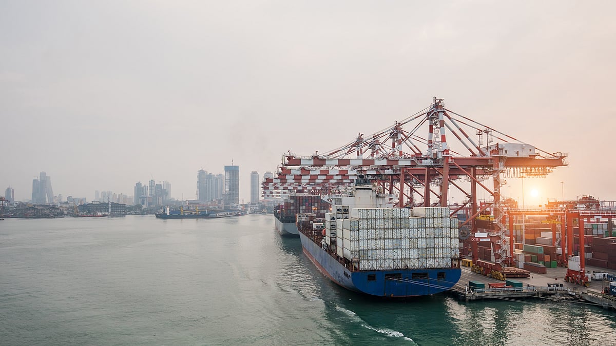 Mazagon Dock's SDHI Wins Major Shipbuilding Order from Oman