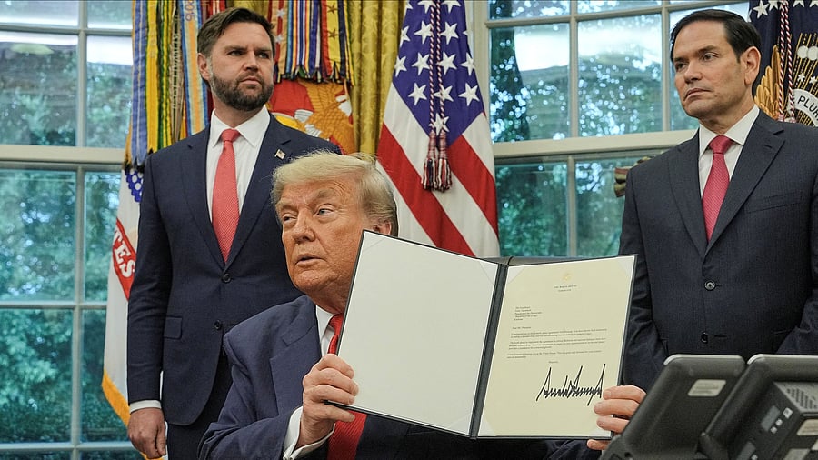 <div class="paragraphs"><p>US President Donald Trump (C), Vice President JD Vance (L) and Secretary of State Marco Rubio.&nbsp;</p></div>