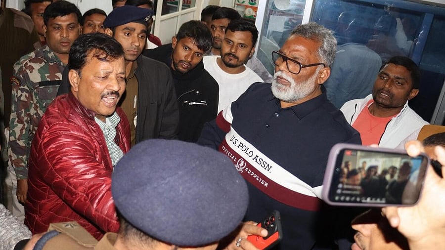 <div class="paragraphs"><p>Police and security personnel arrive to arrest MP Rajesh Ranjan alias Pappu Yadav in connection with an old case, at his residence, in Patna, Friday, Feb. 6, 2026. </p></div>