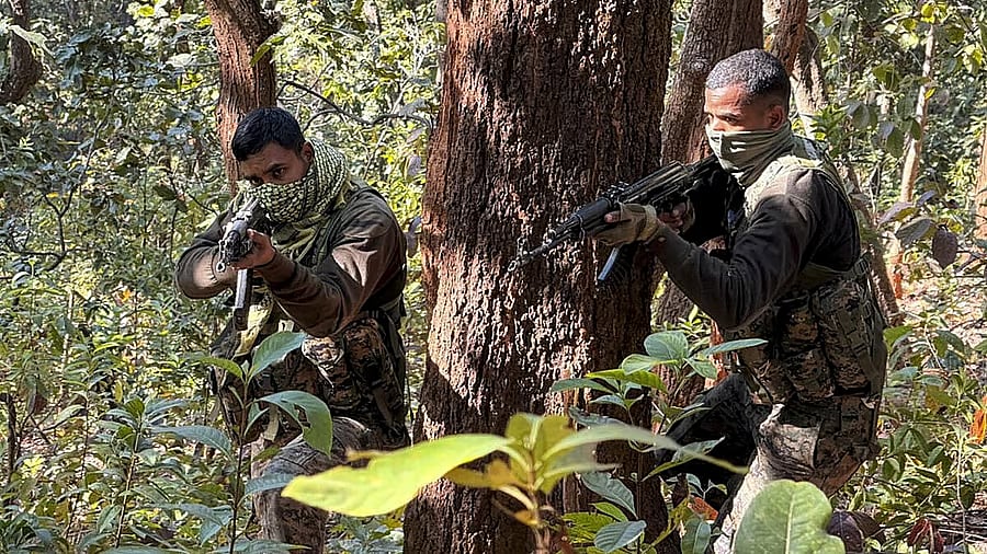 Maharashtra Jawan Killed in Abujmarh Jungle Encounter with Naxals