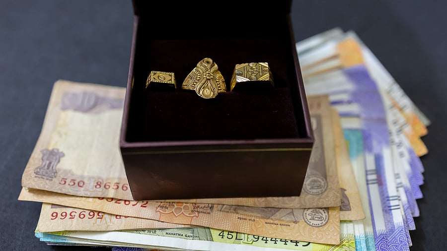 <div class="paragraphs"><p>A representative image.</p></div>