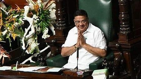 MLA Tanveer Sait Backs DK Shivakumar, Criticizes MLC Yathindra's Claims