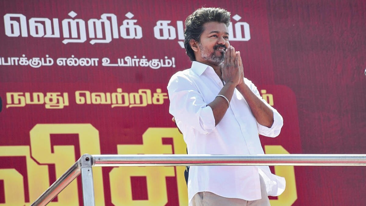 Director Bharathan Reveals Vijay's Observant Nature and Audience Connection