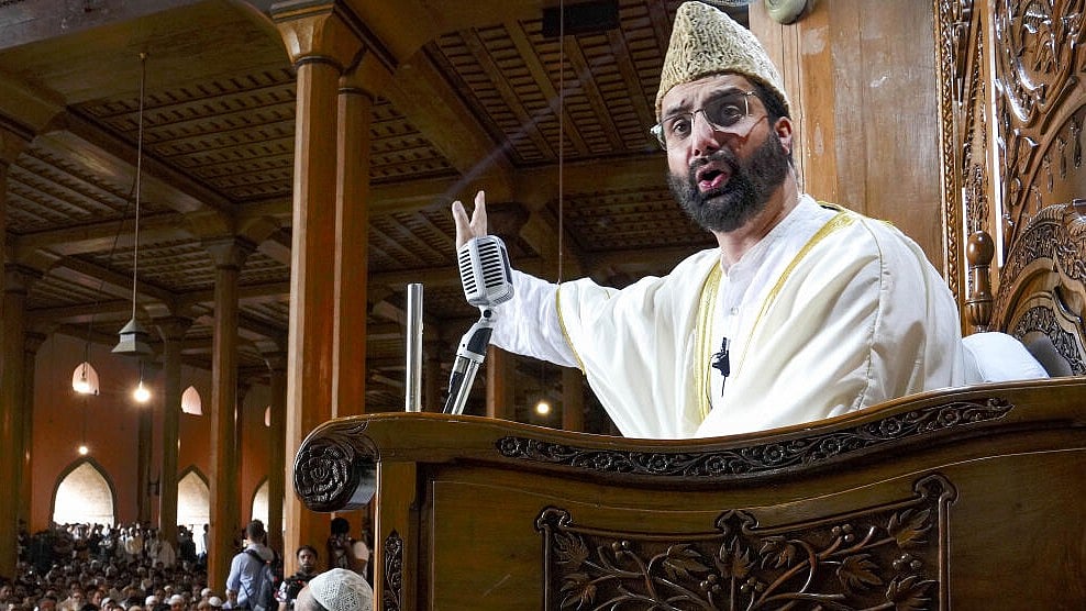 Mirwaiz Umar Farooq Warns of 'Sensitive Period' for Indian Muslims Over Mosque Profiling