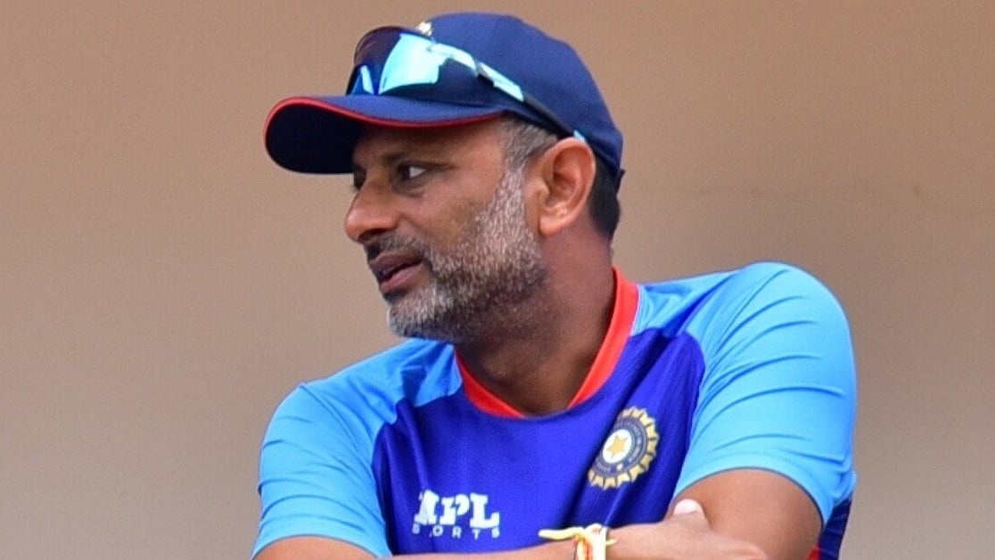 India's Batting Coach Kotak Confident Abhishek Sharma Will Regain Form