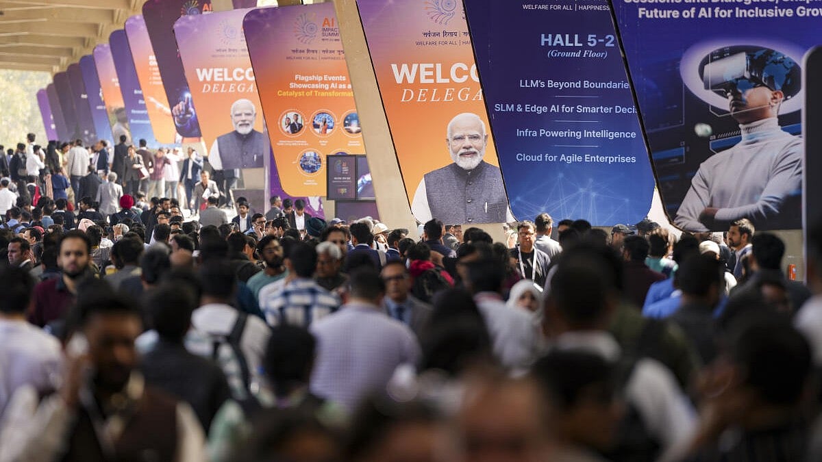 Vaishnaw Addresses Summit Day 1 Issues, Assures Round-the-Clock Team Efforts