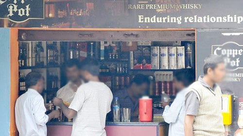 Kerala Faces Protests Over Proposed Extension of Bar Operating Hours