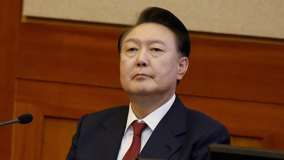 Former South Korean President Yoon Sentenced to Life for Imposing Martial Law