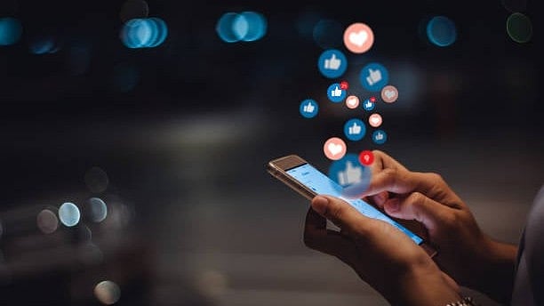 India's Social Media Dilemma: Ban or Balanced Approach?