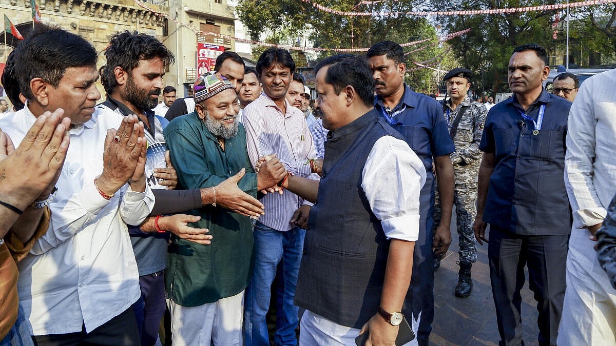 BJP Chief Nabin Slams Rahul Gandhi's Shirtless Protest, Labels Congress 'Hollow and Unpatriotic'