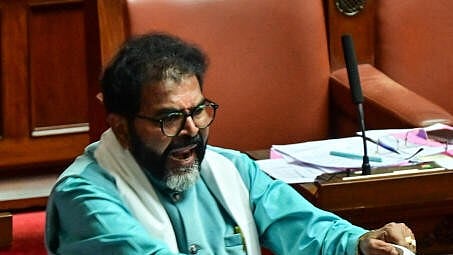 Chalavadi Warns CM Siddaramaiah: Avoid Caste Politics in Karnataka