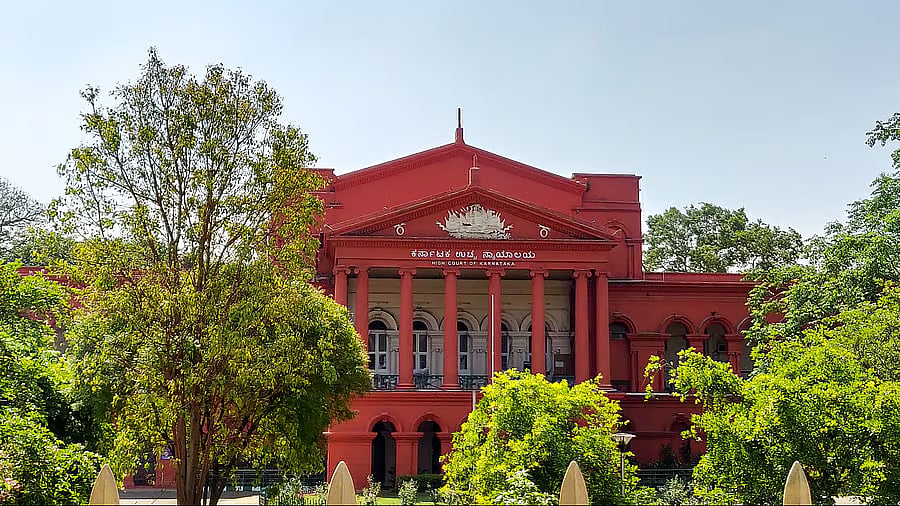 Karnataka High Court Directs Chief Secretary to Form Panel for Sarakki Lake Protection