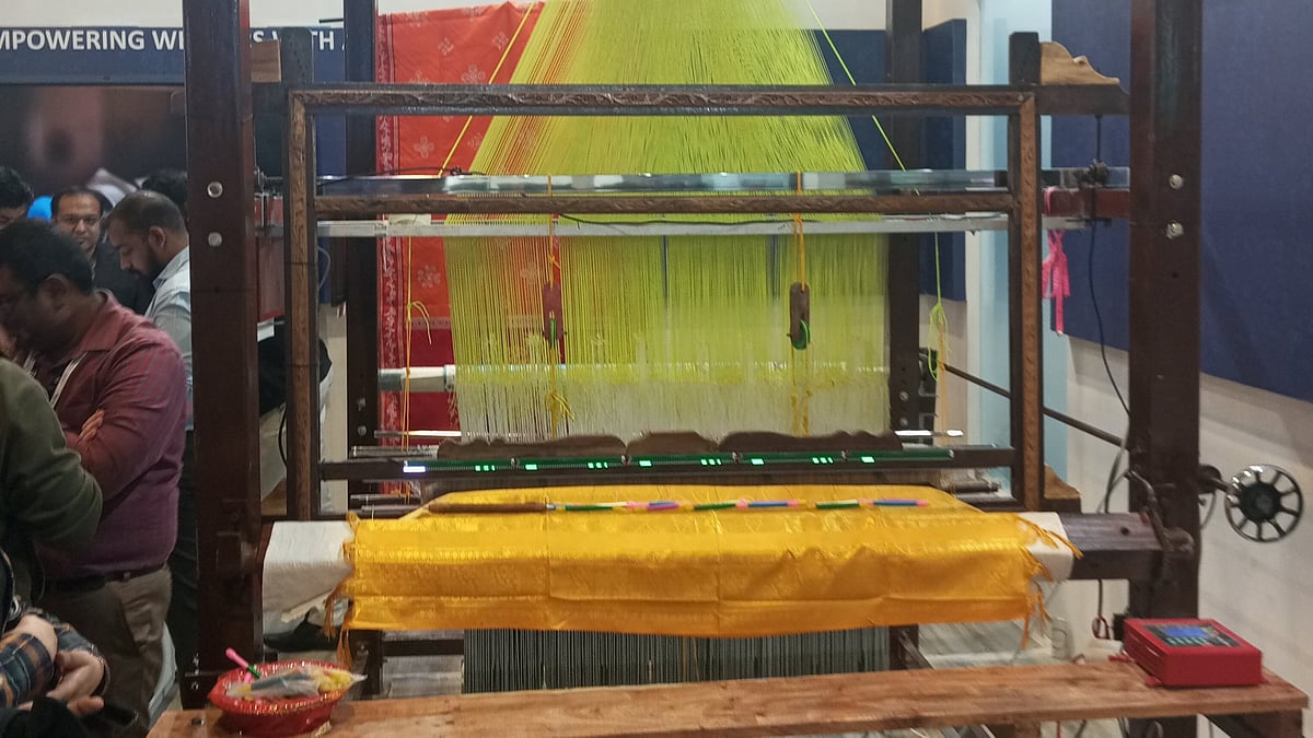 AI Revolutionizes Saree Design, Empowers Traditional Weavers with Technology
