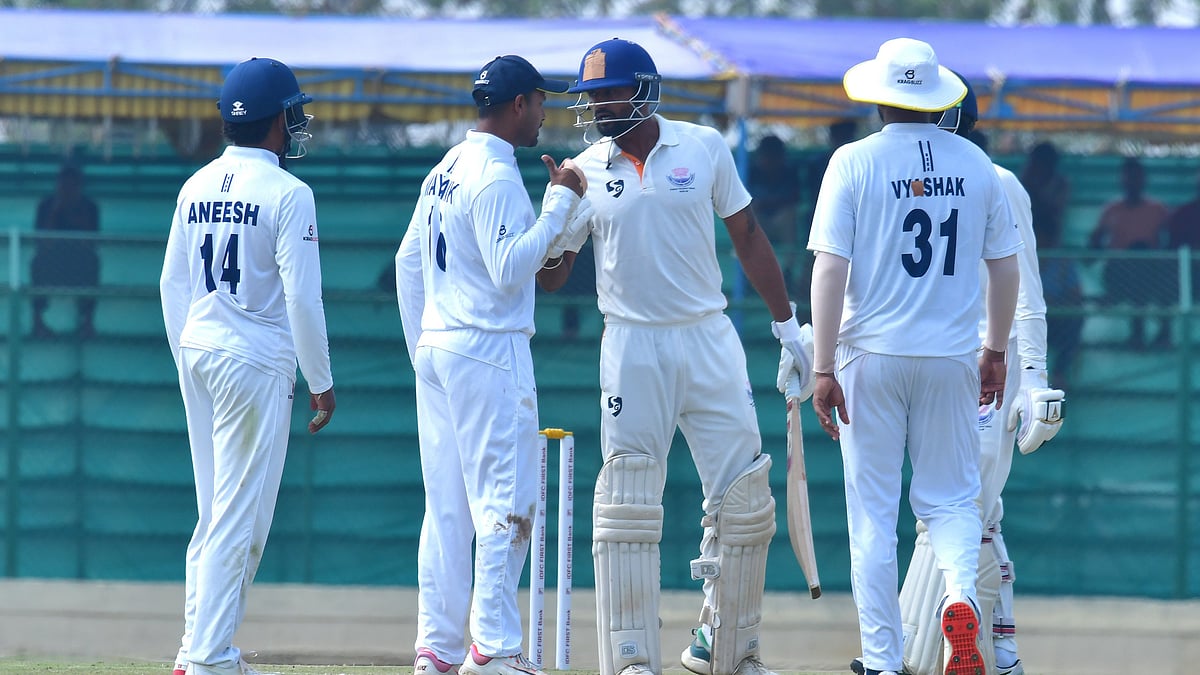 Ranji Trophy Final: Jammu & Kashmir Hold Nerve on Tense Rain-Affected Day 2