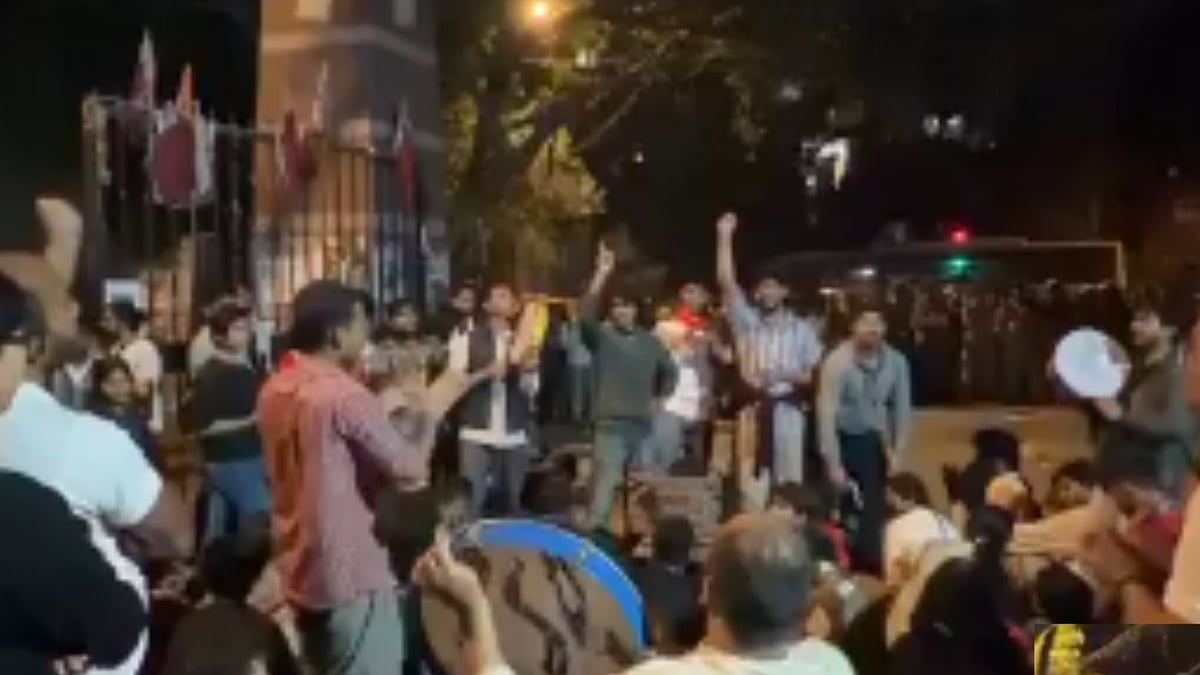 14 JNU Students Arrested Following Protest Against VC's Podcast Remarks
