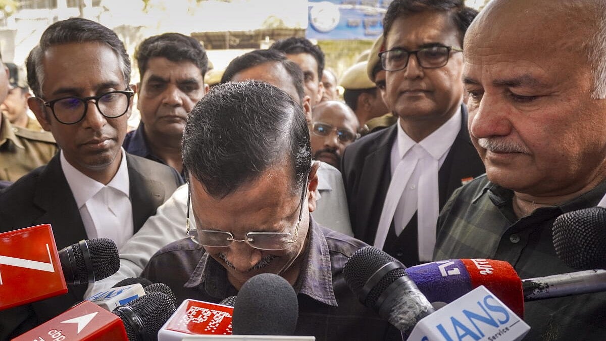 Shiv Sena (UBT) Calls Kejriwal's Discharge in Excise Case a 'Slap' on Political Vendetta