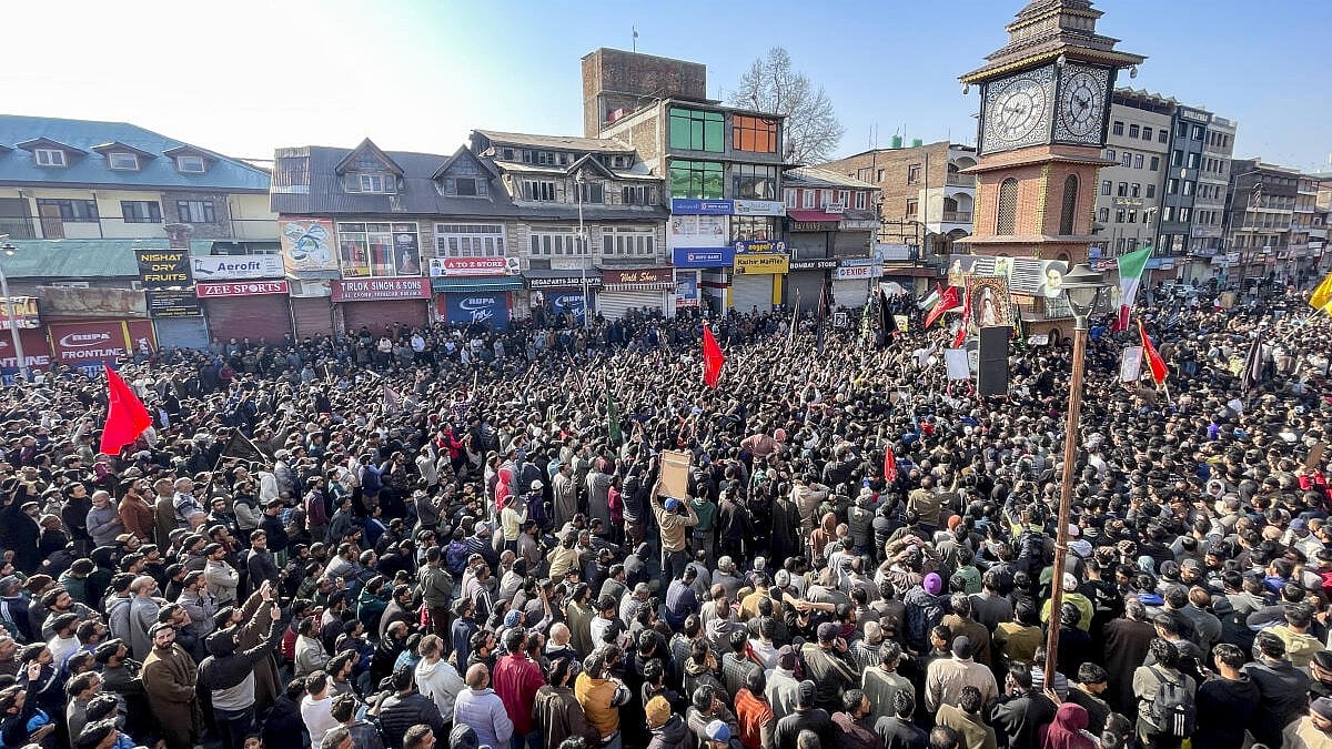 Protests Erupt in Kashmir Over Iranian Leader's Killing, Condemning US Actions