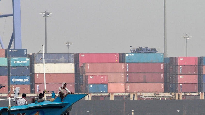 Government Reviews West Asia Crisis Impact on Indian Export-Import Flows