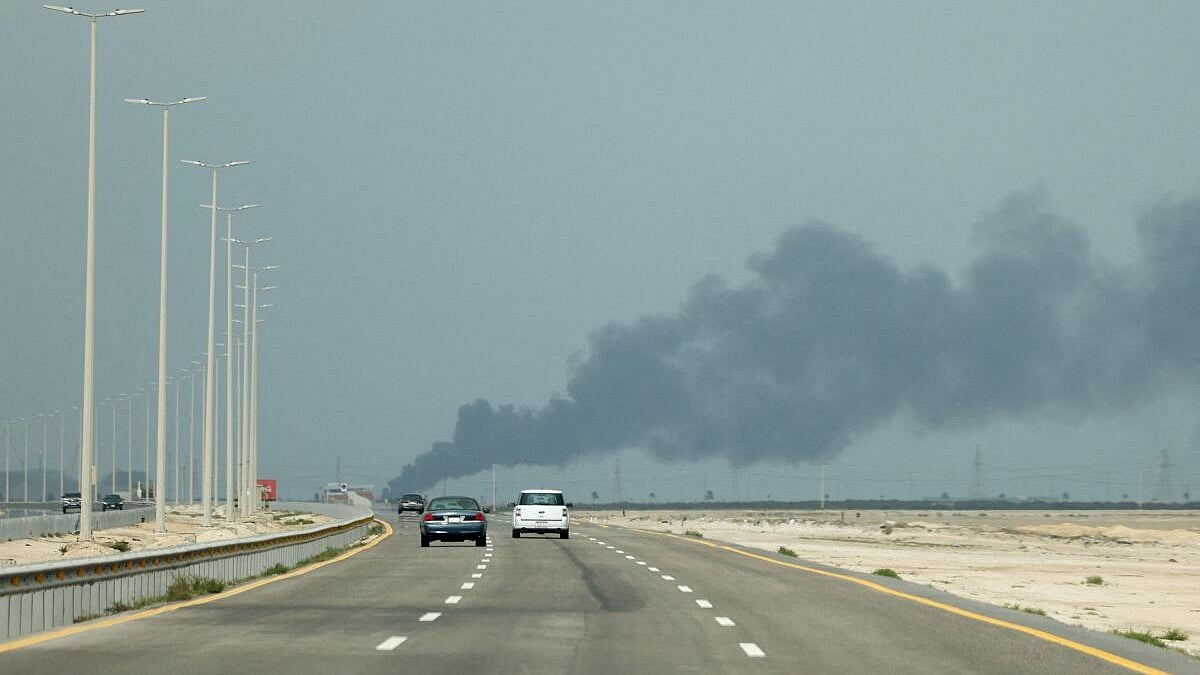 US Urges Citizens to Depart Over a Dozen Middle Eastern Nations