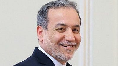 Iran FM Warns US Will 'Bitterly Regret' Precedent After Frigate Dena Sinking