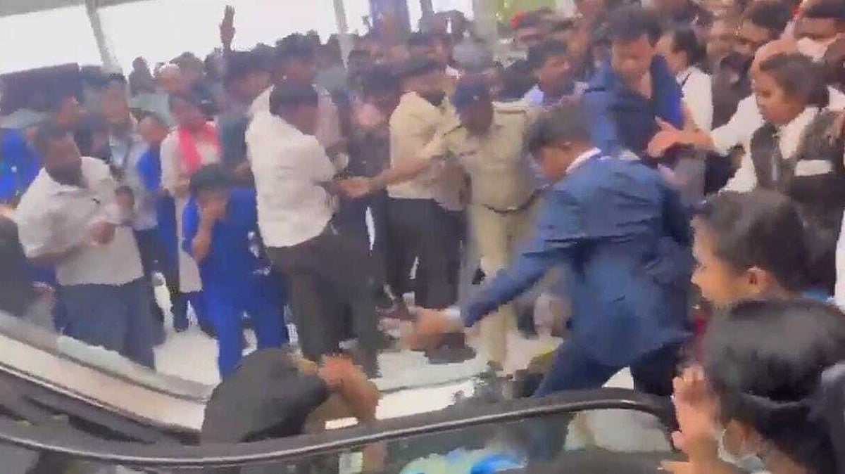 Fans Swarm Jr NTR in Bengaluru, Police Lathi-Charge Erupts in Chaos
