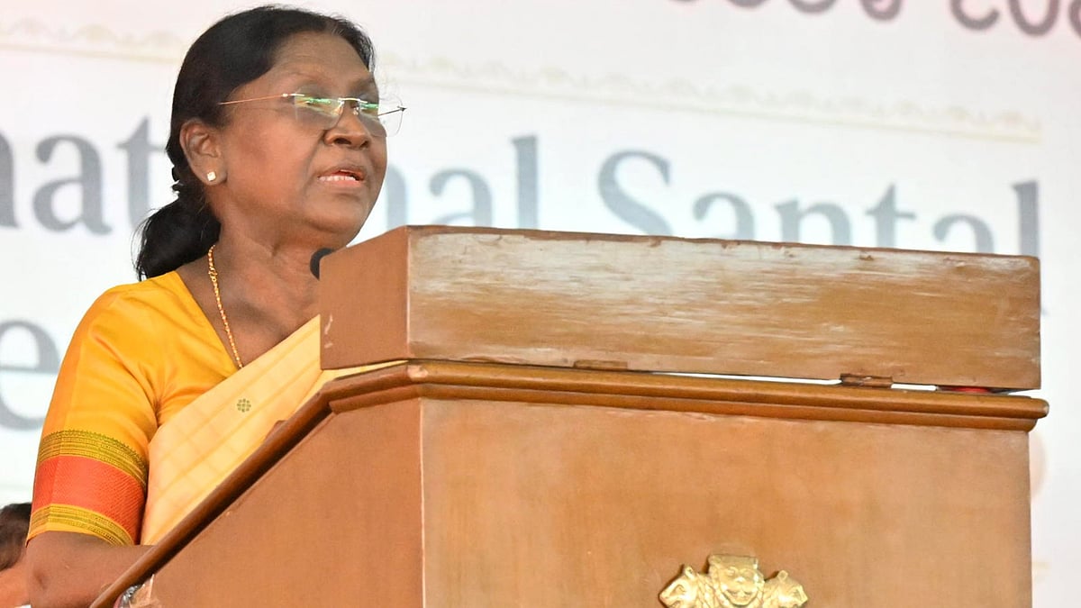 MHA Demands Report from West Bengal Over Protocol Breaches During President Murmu's Visit