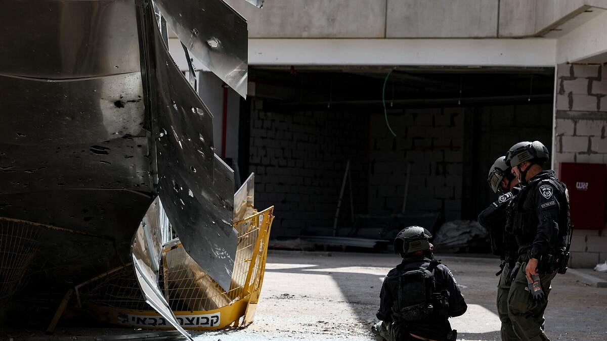 Iranian Missile Attack in Israel Kills 1, War Death Toll Climbs to 11