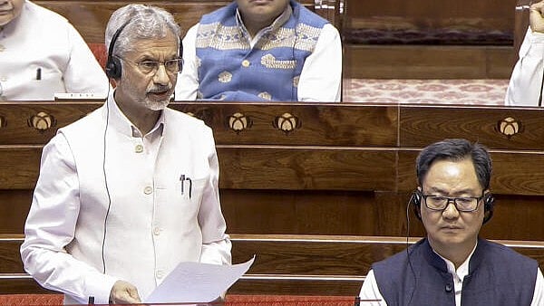 India Grants Port Access to Iranian Ships Following Humanitarian Request