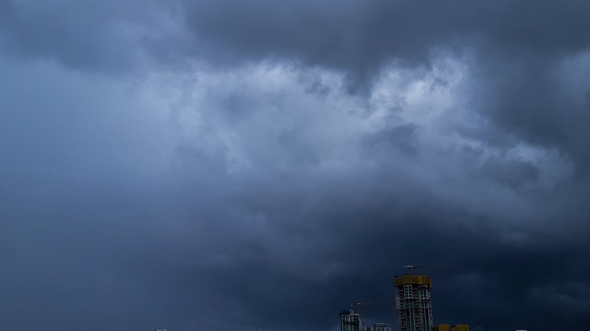 WHO Issues Urgent Health Alert Over Toxic 'Black Rain' in Iran