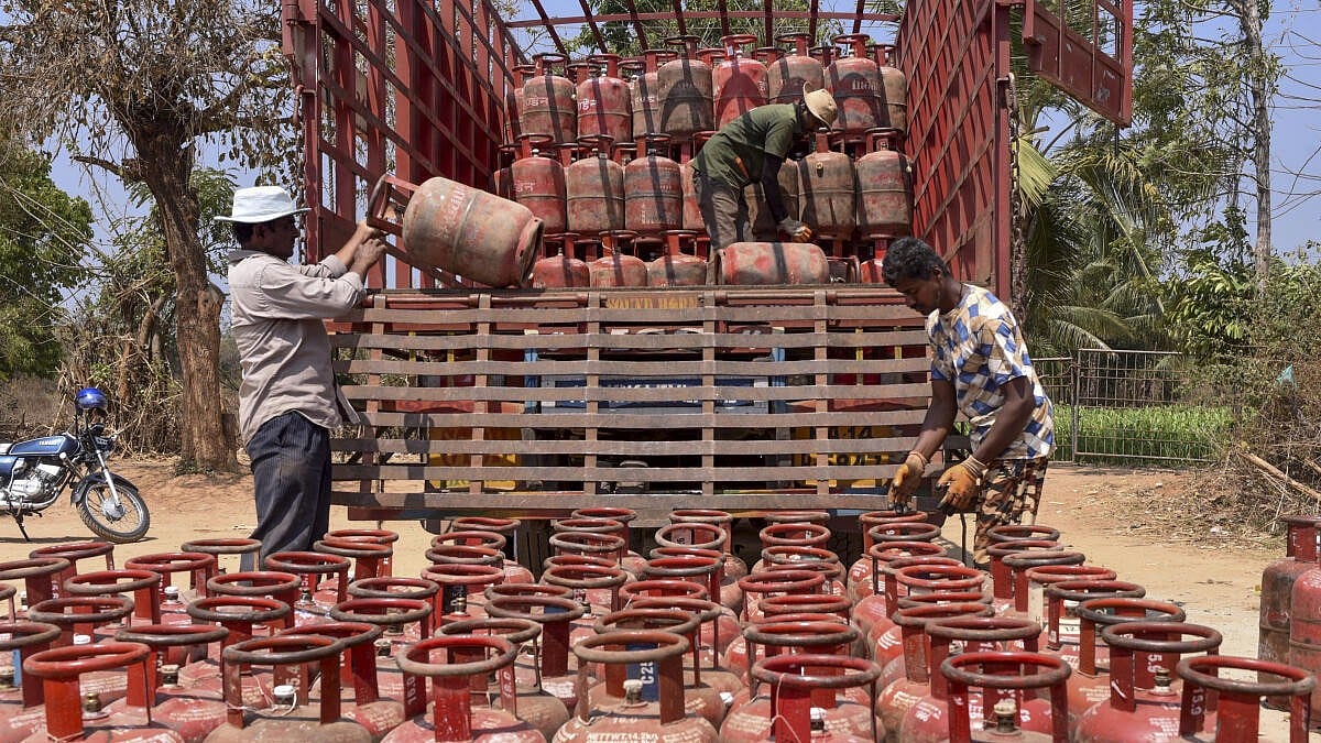 LPG Shortage: From Price Hike to Booking Extension Amid West Asia Crisis