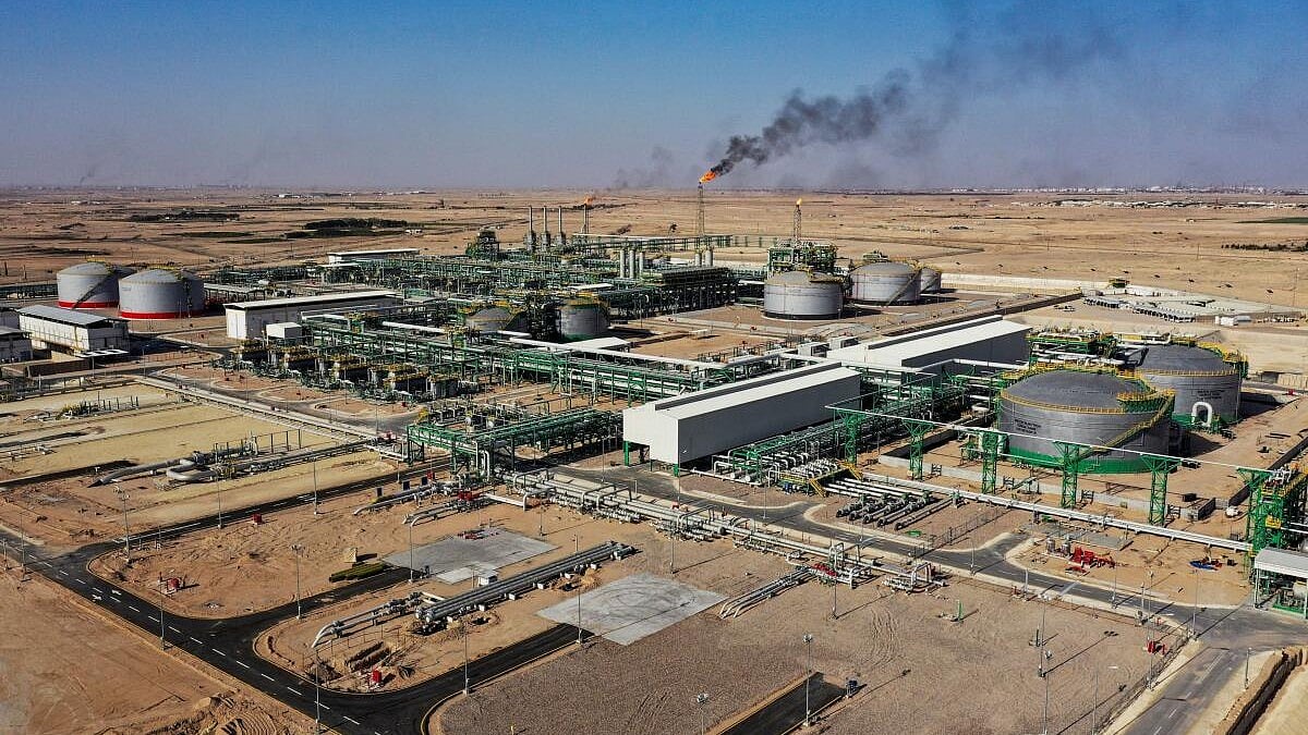 Oil Prices Plunge Over 6% After Trump Predicts Middle East De-escalation