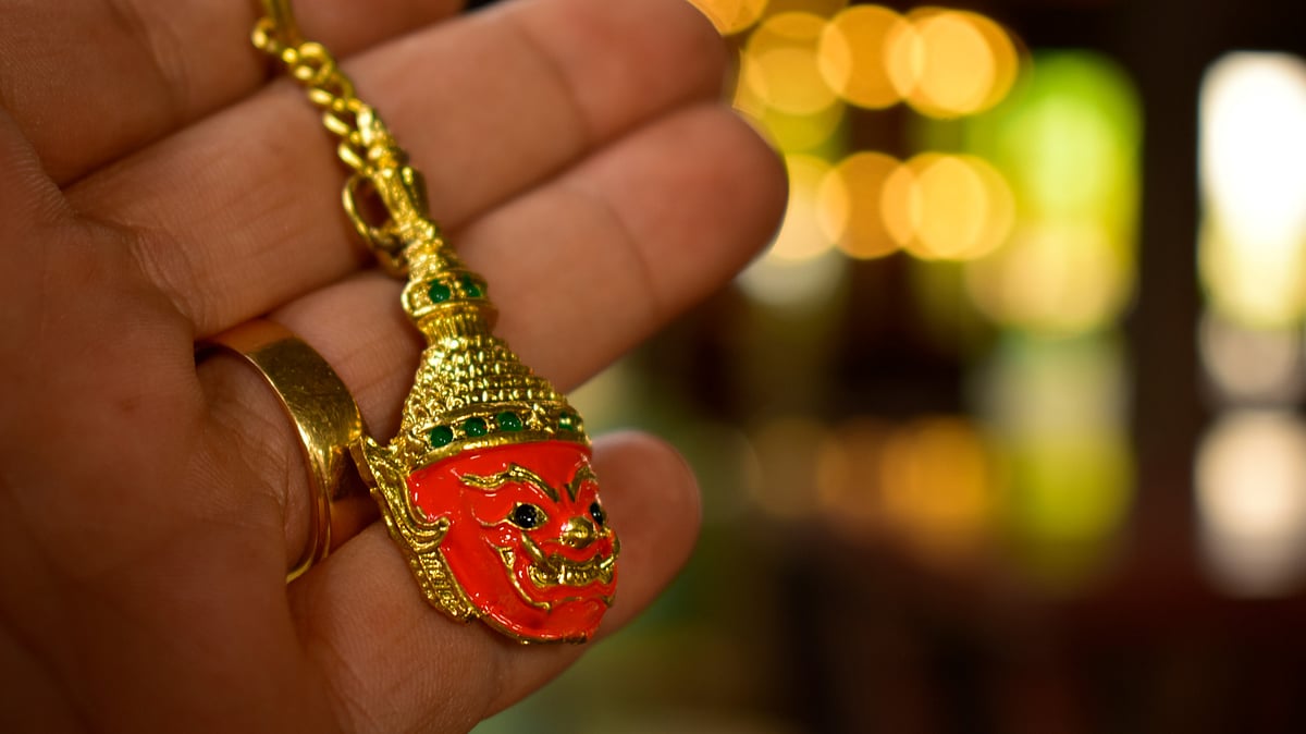 Telangana School Sparks Controversy by Banning Students Wearing 'Hanuman Mala'