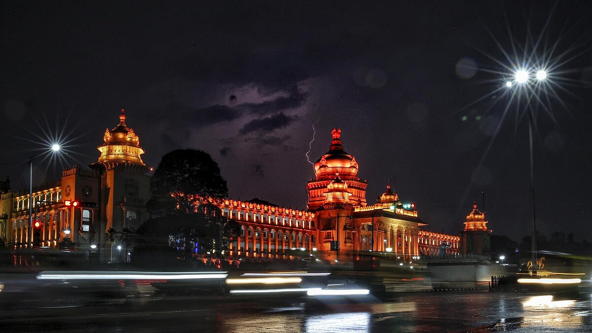 Bengaluru Gets Light Rain; More Showers Expected From Today