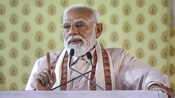 PM Modi Condemns Attacks on Global Supply Chains in Call with Iran President