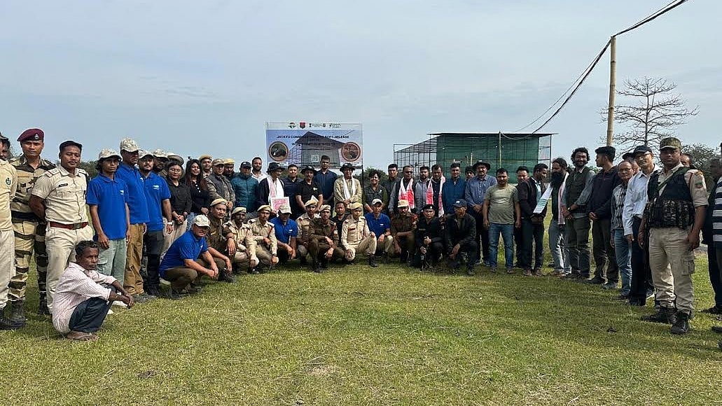 Kaziranga Releases First Captive-Bred Slender-Billed Vultures in Historic Conservation Push