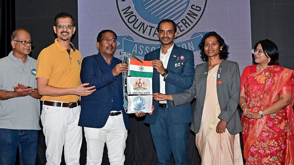Bengaluru Duo Embarks on Historic Mount Everest Summit Expedition