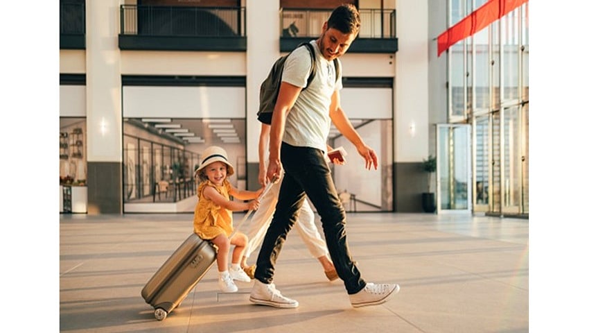 US Families Abroad Can Now Claim Child Tax Credit: Eligibility & Process