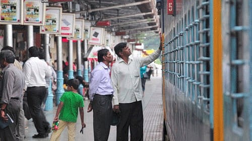 New Train Ticket Refund Rules: No Refund for Cancellation Up to 8 Hours Before Departure
