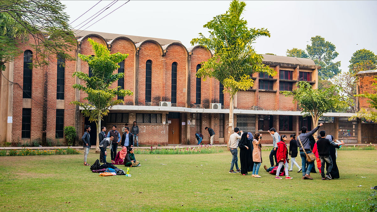 Study Reveals 75% of Indian Colleges Fail Industry Needs, Hindering Graduate Employability