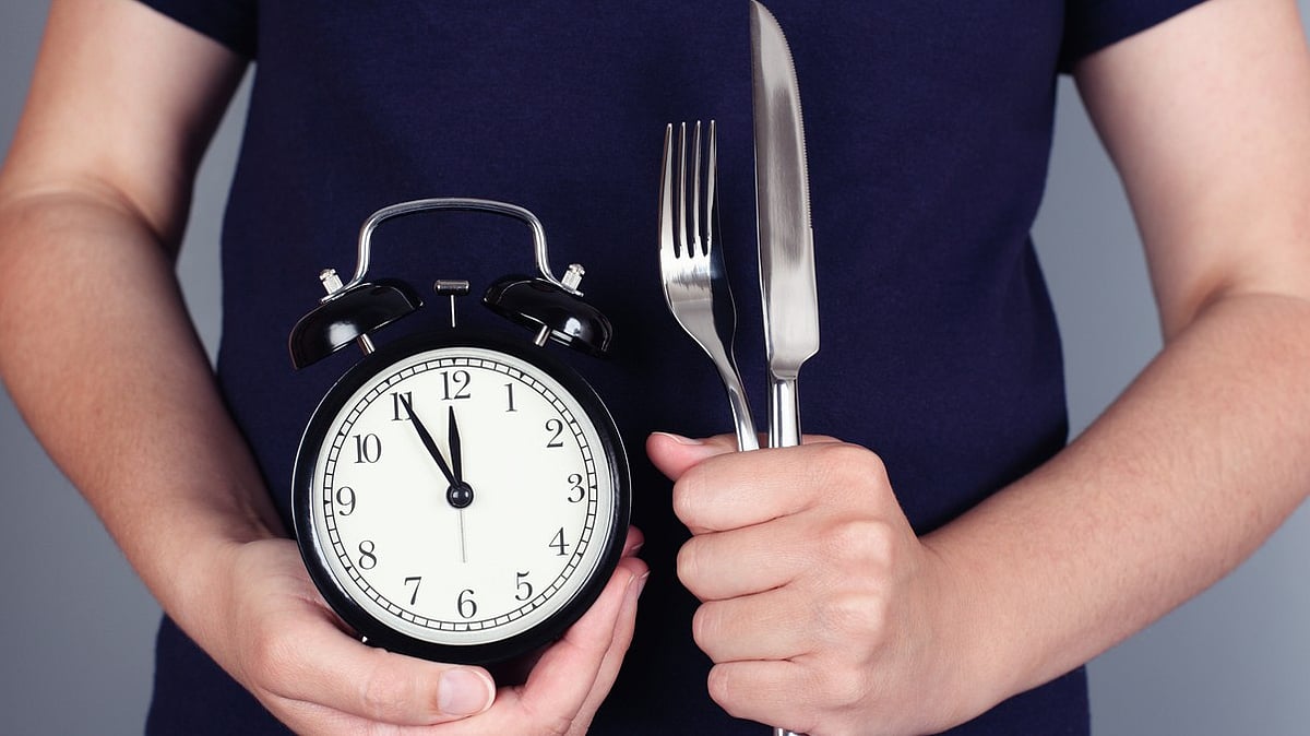 Dinner timing: Why eating late at night harms health