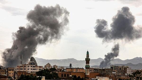 Missile Launched from Yemen Amid US-Israel Military Buildup Targeting Iran