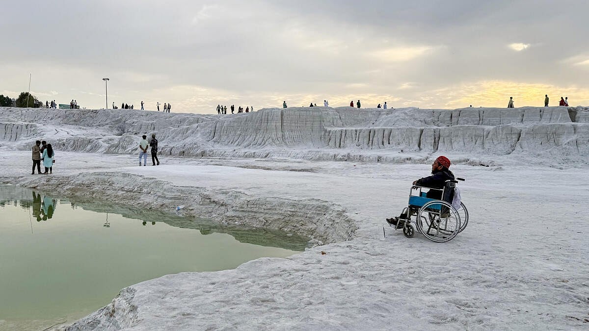 Rajasthan's Marble Waste Site Draws Tourists Despite Health Warnings