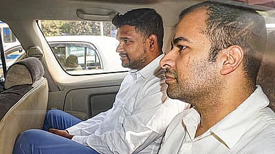 ED Conducts Raids on AAP's Vijay Nair and I-PAC Executive in West Bengal Coal Scam Probe