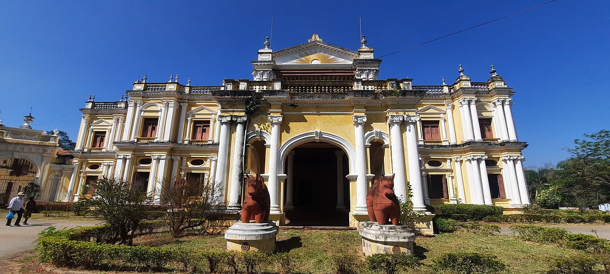 University of Mysore Delays Decision on Private Management for Jayalakshmi Vilas Mansion