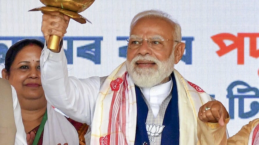 PM Modi Accuses Congress of Compromising National Security, Neglecting Veterans