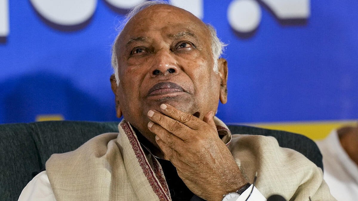 Congress Slams Election Commission Over Notice to Mallikarjun Kharge