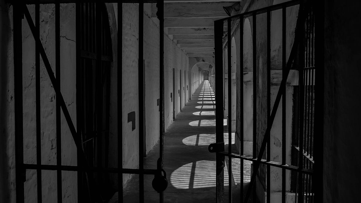Ex-Navy Officer Purnendu Tiwary Remains in Qatari Jail Amid Separate Case, Efforts Continue