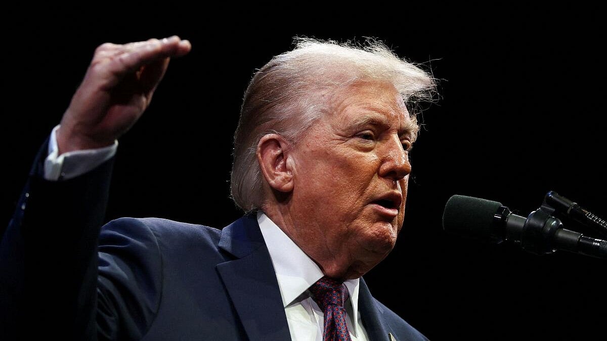 Trump to Personally Attend Iran-US Peace Talks in Islamabad, Pakistan